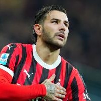 只有两句话米兰官方：特奥永久转会新月，祝他未来一切顺利