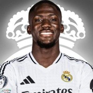 追随阿诺德跟队：皇马签科纳特已万事俱备！2个月内见分晓